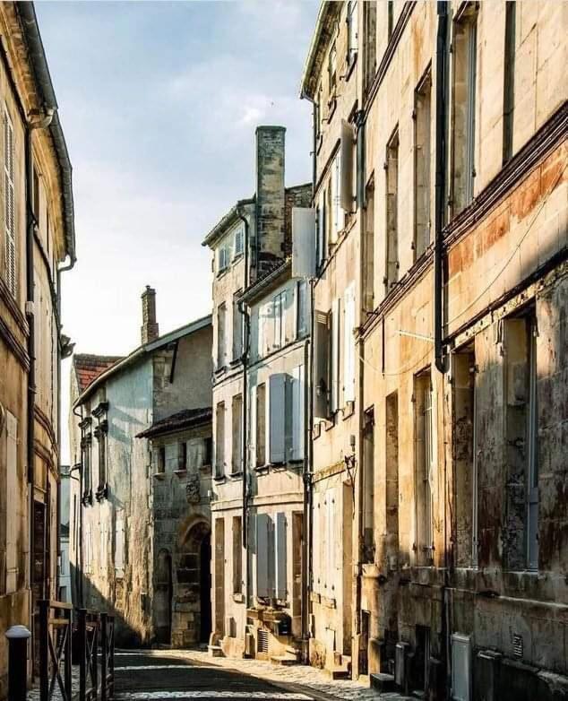 Le Douillet #Centre Ville #100M Des Quais Cognac Esterno foto